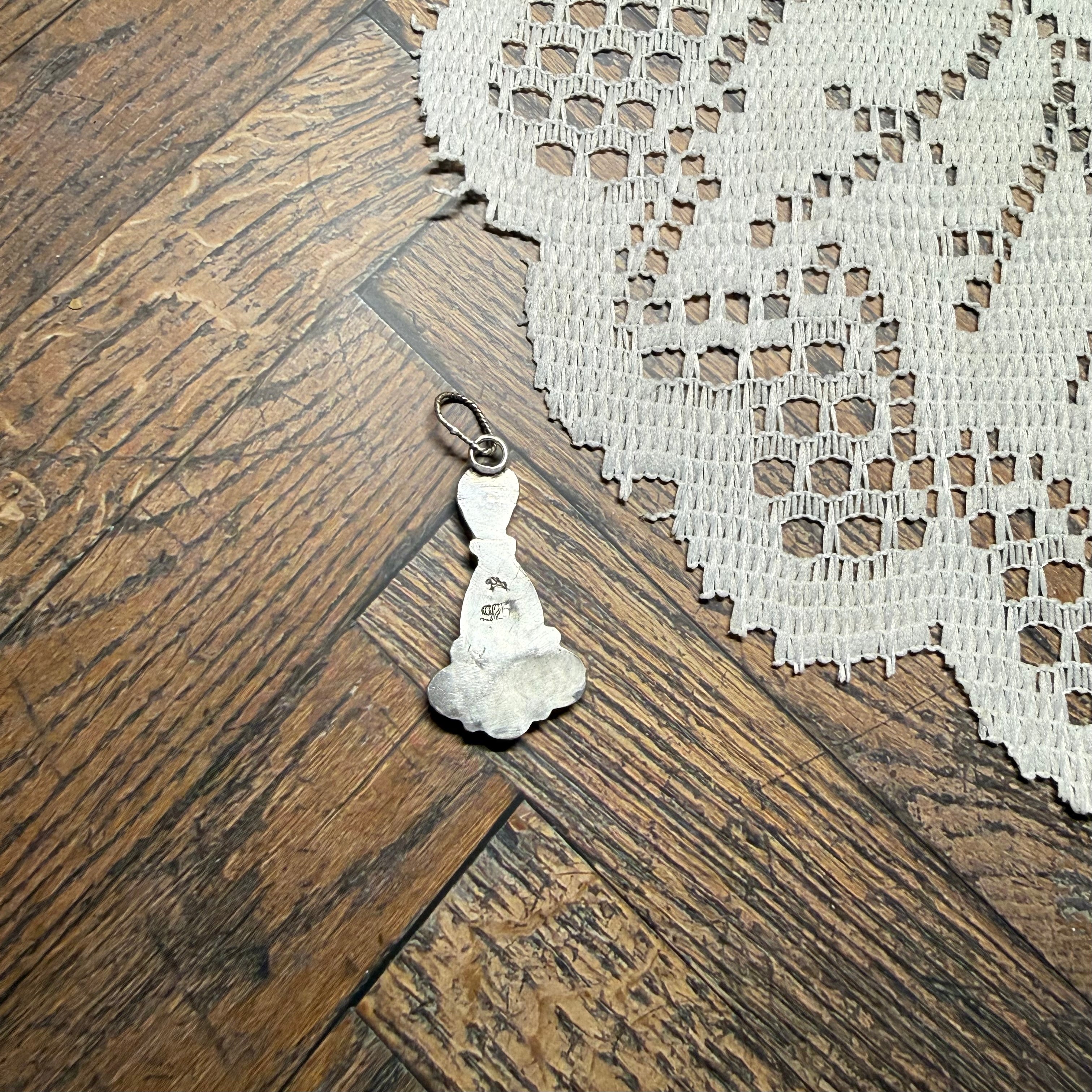 White Water Pendant